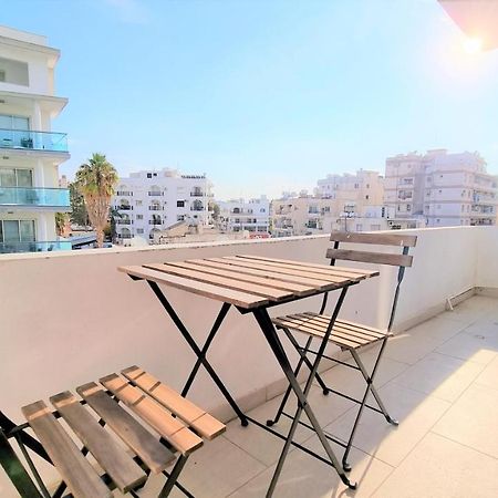 Spacious Lightflooded 2Br Apt / Near Center & Harbour ลาร์นาคา ภายนอก รูปภาพ