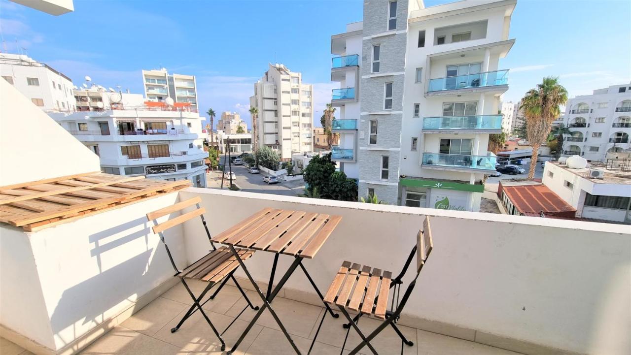 Spacious Lightflooded 2Br Apt / Near Center & Harbour ลาร์นาคา ภายนอก รูปภาพ